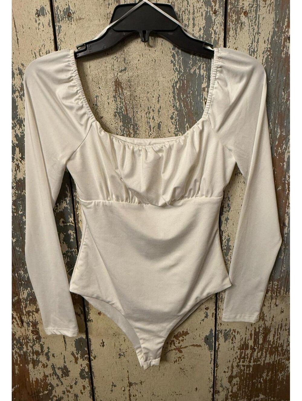 Princess Polly white bodysuit long sleeve, size 4 Small